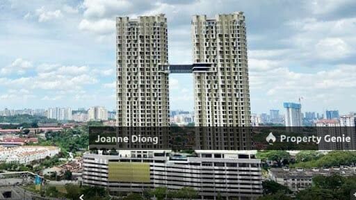 J Dupion Service Residence