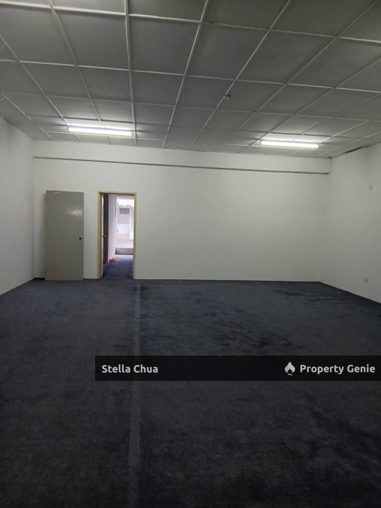 📍Jalan Cantik， Taman Pelangi Indah Shoplot (upper floor) for RENT | untuk SEWA | 出租