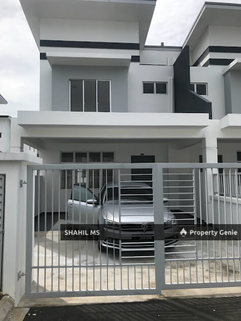 sp0093 || BANDAR PENAWAR JOHOR || TAMAN SRI PENAWAR || RUMAH TERES DUA TINGKAT || END LOT || BUMI LOT || LEASEHOLD || RM530,000