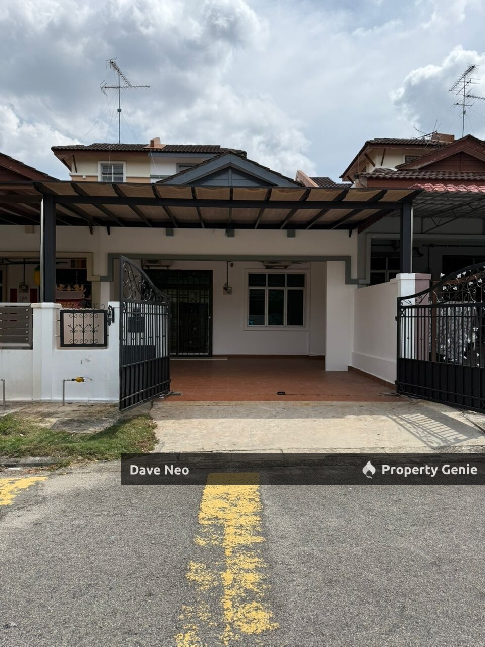 Taman Setia Indah 8 • 1-Storey House • 3Beds 2Baths • Partial Furnished • Gated Guarded
