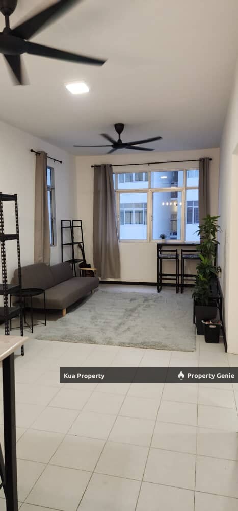 Prima Bintawa Apartment For Rent