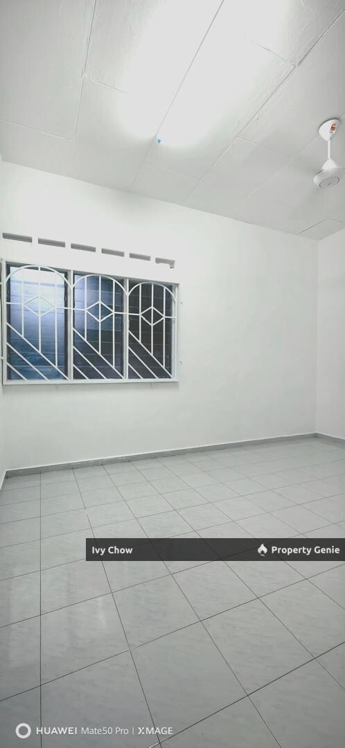 Taman megah kluang Low Cost for rent
