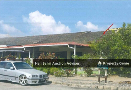 Rumah teres setingkat hujung yang beralamat pos di No. 9, Medan Perwira, Taman Perwira, 14100, Simpang Ampat, Pulau Pinang.