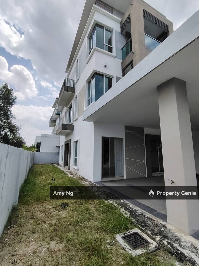 FreeHold 2 Storey Semi D Never Occupied Unit For Sale Bercham Ipoh