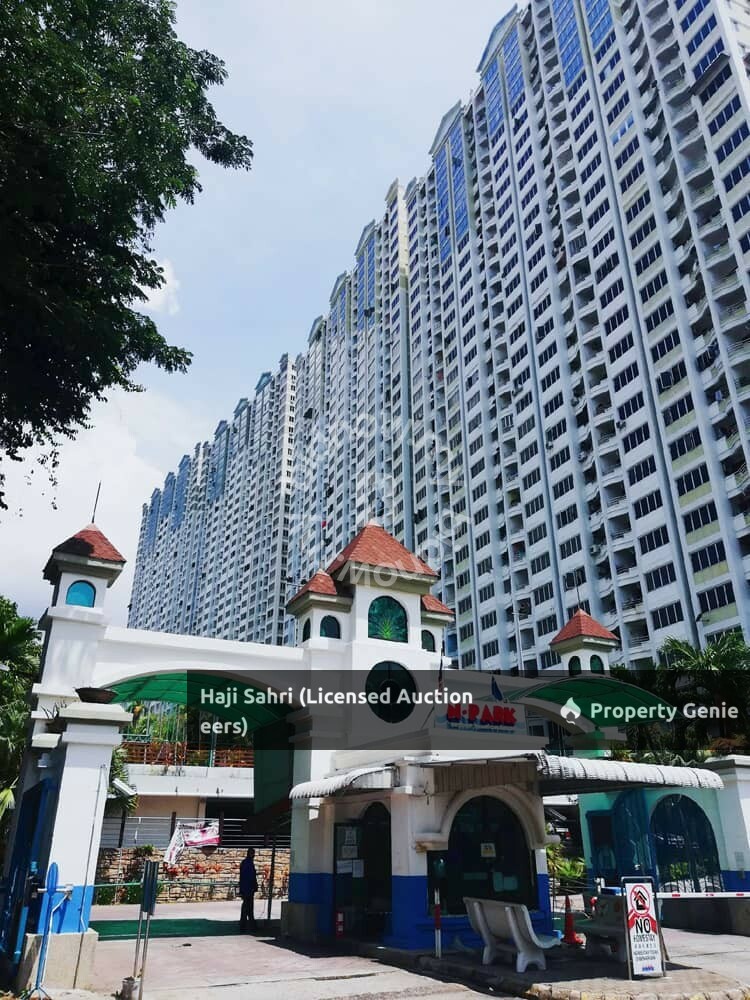 Unit Apartment yang beralamat pos di No 3A-19-03, Jalan Batu Uban, Mukim 13, 11700, Glugor, Pulau Pinang.