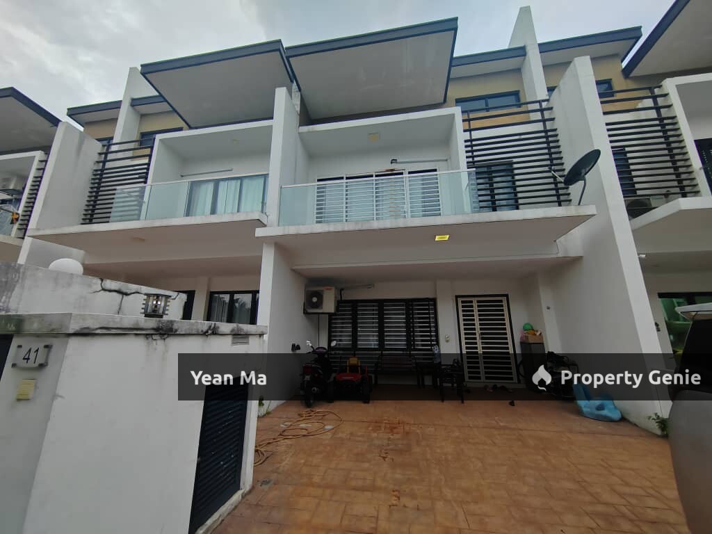 For Sale🔥Good Location 2 storey Anggun 3 kota Emerlad Rawang