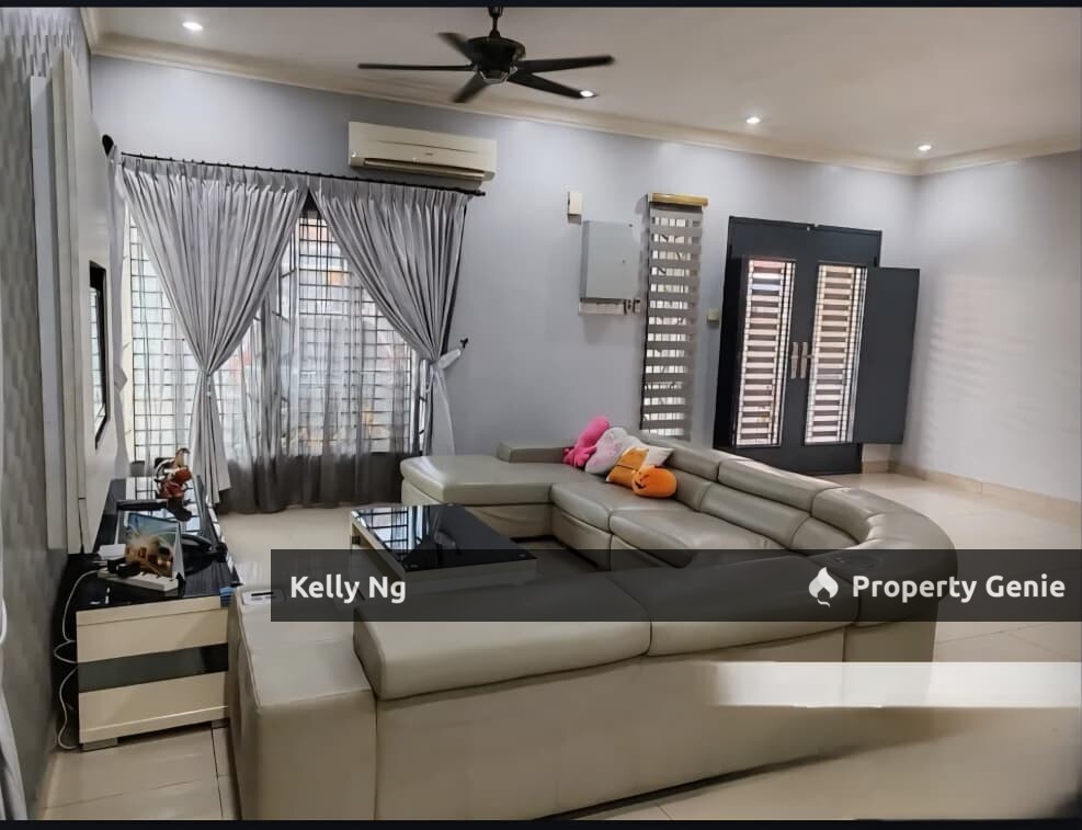 2 Sty Semi D House At Tmn Saujana Klang For Sale