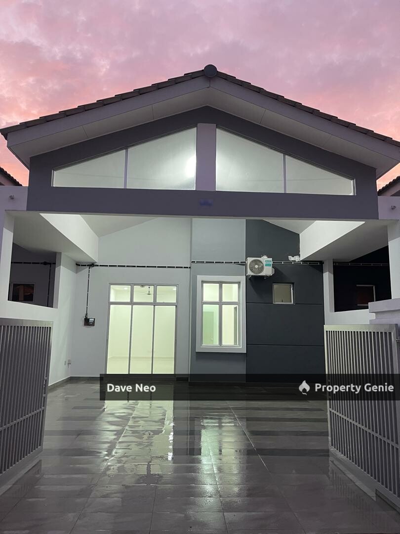 Piccolo 2 | Bandar Putra Kulai | 1-Storey House | 4 Beds 2 Baths | Partial Furnished