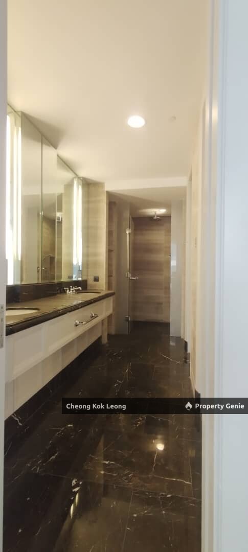 For Sale St. Regis Residence Hot Area