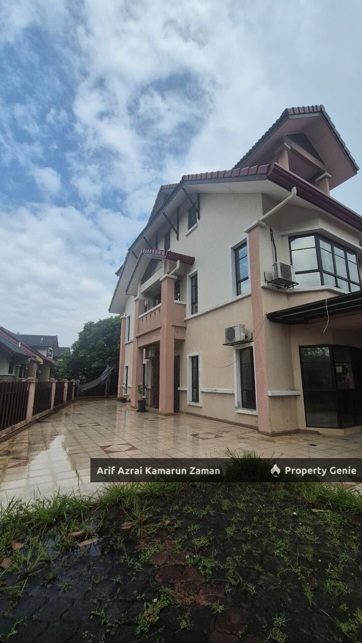 [Endlot | 2.5-Storey Terrace] Presint 16, Putrajaya | 5R4B | 3,753 sqft | RM1,390,000