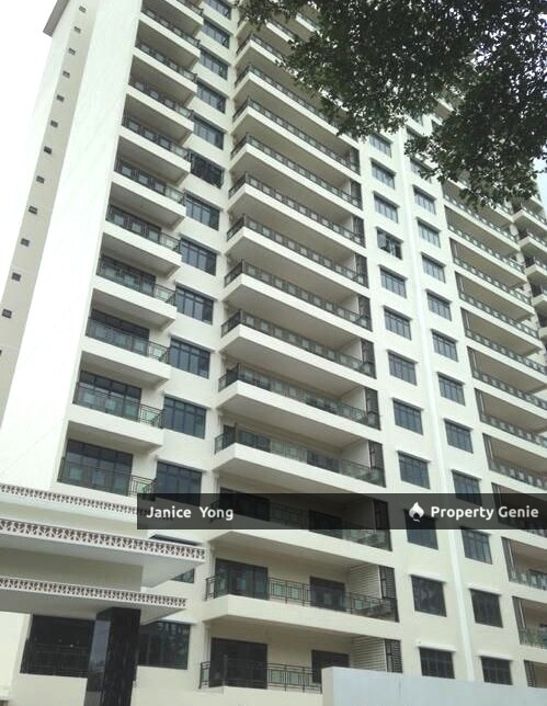 Laguna Heights Condominium @ Perling