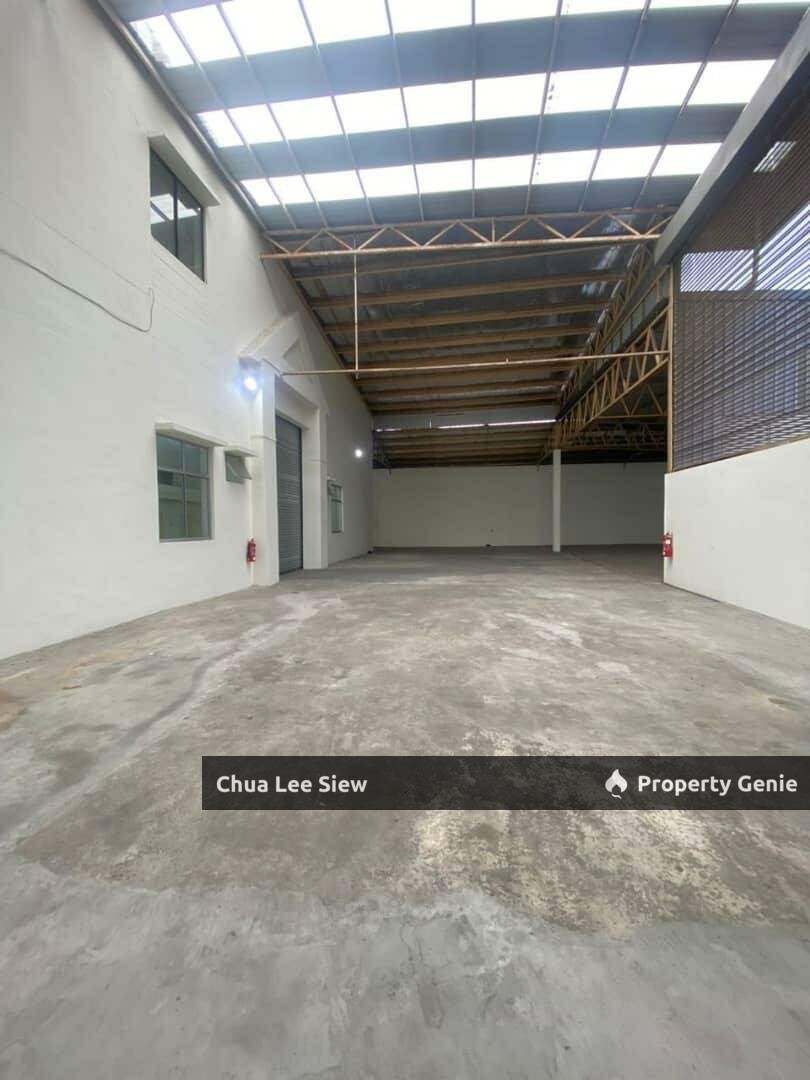 🔥Price Reduced RM1000🔥 ‼️ For Rent ‼️ 😍Corner Factory, Only 10k😍 📍Taman Universiti @ 🏭 Semi-D Corner Lot Factory
