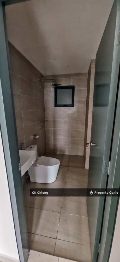 KR7 Residence Rent, Brand New 3 Rooms Basic Unit, Taman Mas Puchong
