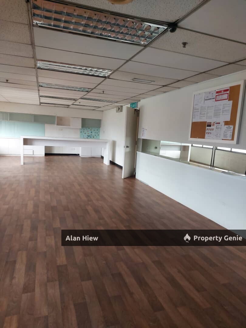 Menara Pacific Place (fka Menara HSBC)