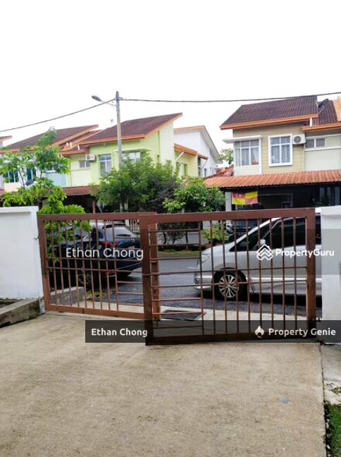 SAUJANA UTAMA 3 TERRACE PARTIAL FURNISHED HOUSE FOR RENT