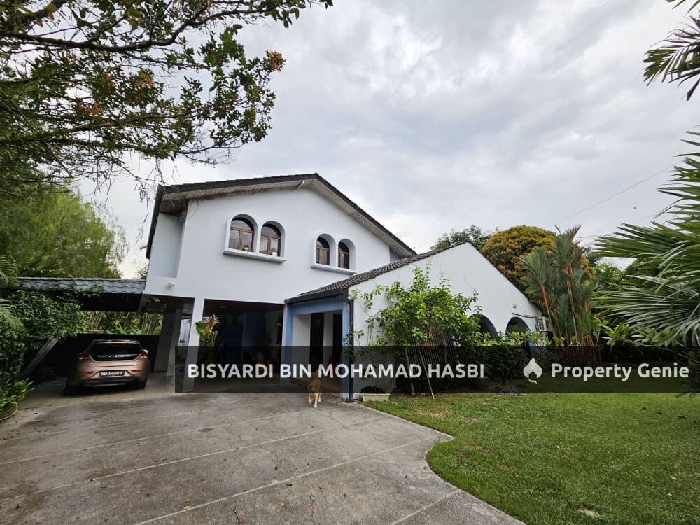 2 Storey Bungalow Bukit Gasing, Petaling Jaya .