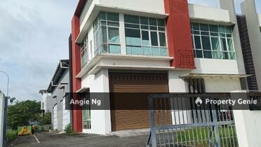 Jln Puteri , Bandar Puteri Puchong Selangor 3 Storey Semi-D Factory for Sale