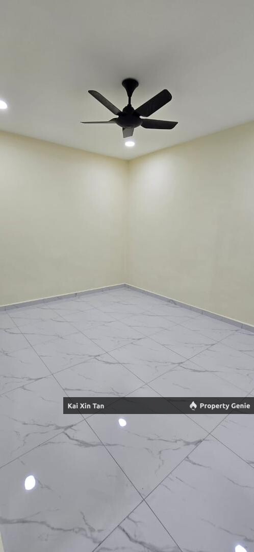 Taman Mount Austin@4b4b