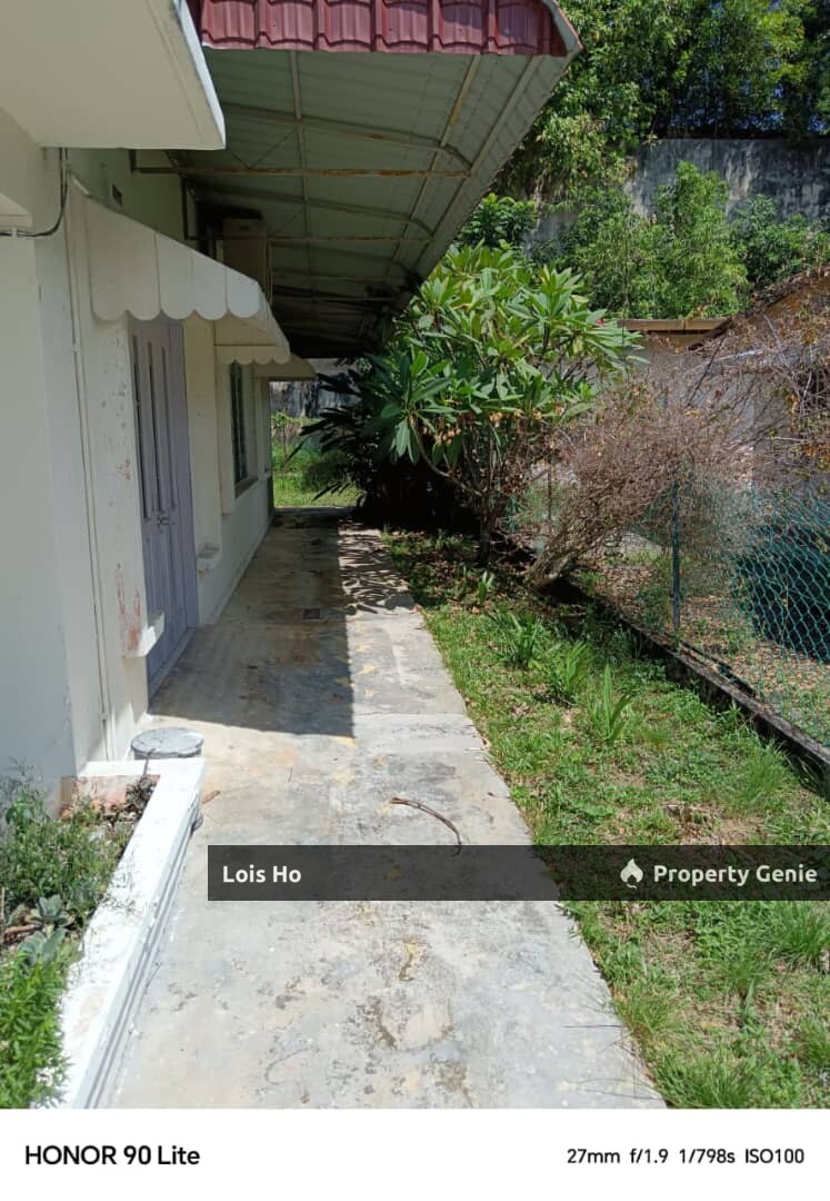 For Sales Bukit Baru Single Storey Bungalow w Big Land 700k