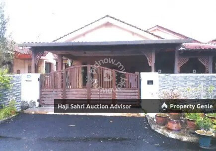 Hartanah berkenaan merupakan sebuah rumah teres setingkat terletak di alamat No.C 31 Jalan Desarina 8/2 Taman Desarina Jalan Kuala Kedah, 06600 Kuala Kedah, Kedah Darul Aman.