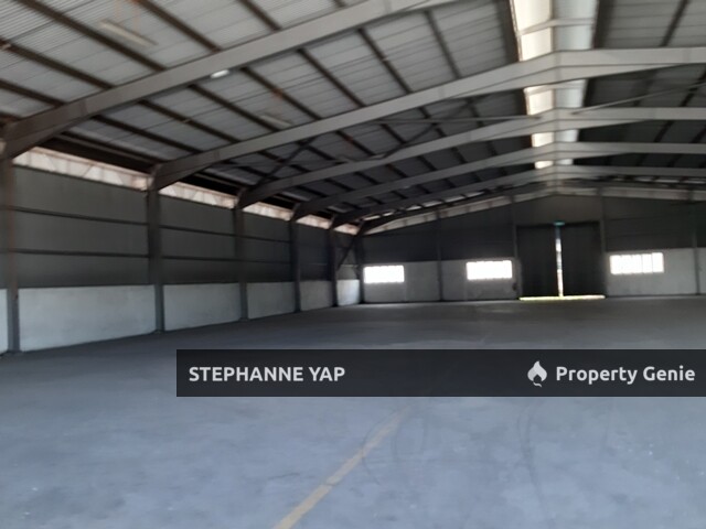 North Port Single Storey Detached Warehouse for Rent