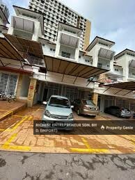 CABANNA COURT