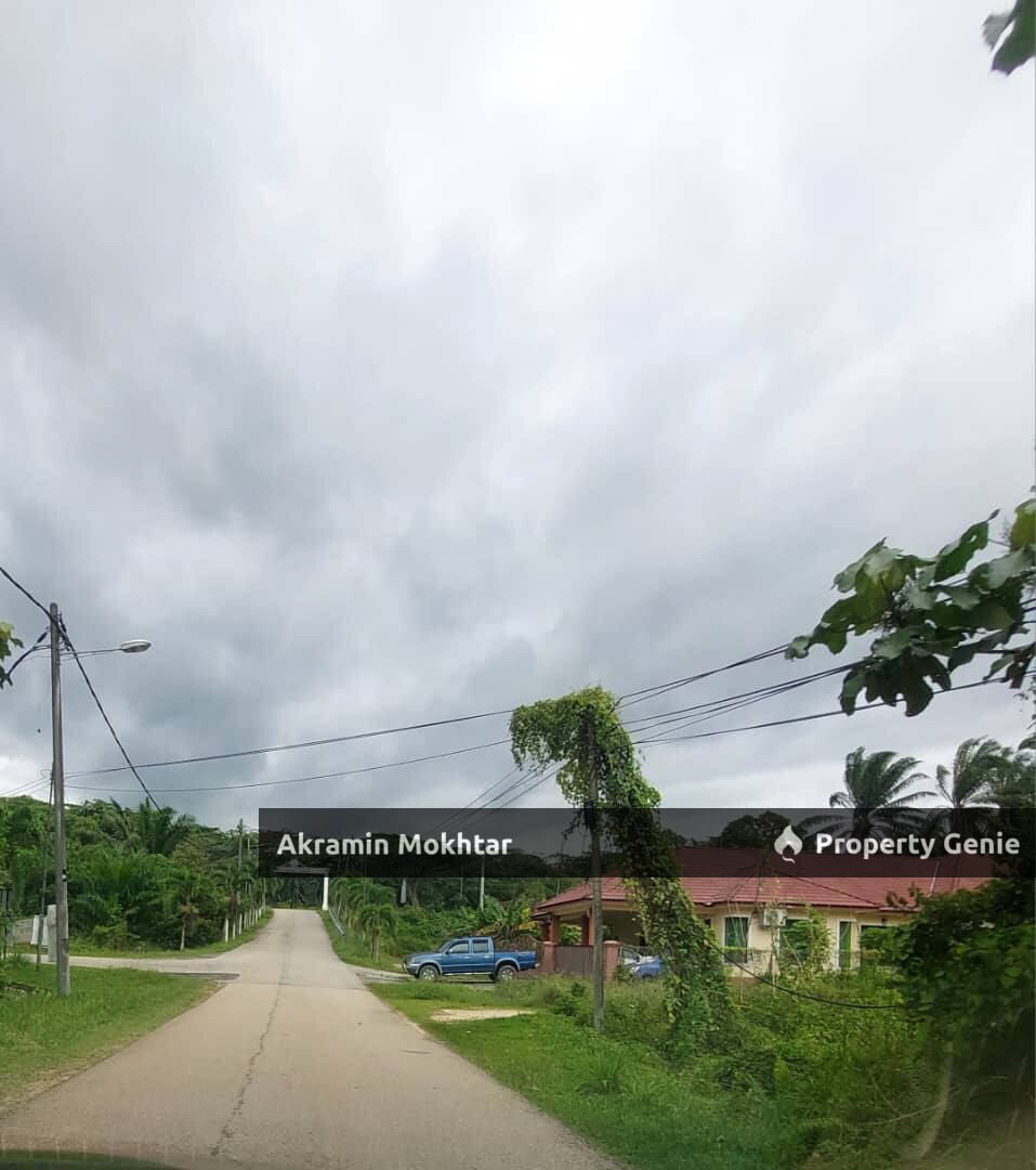 Tanah Lot Banglo Jasin Melaka   📍Kampung Tersusun Datuk M.Khidir Jasin Melaka