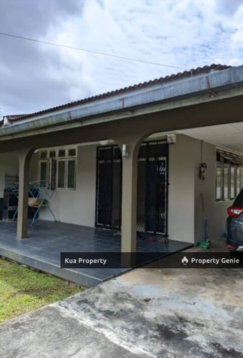 Single Storey Semi Detached House For Rent Located at Jalan Dogan, near 3rd Mile