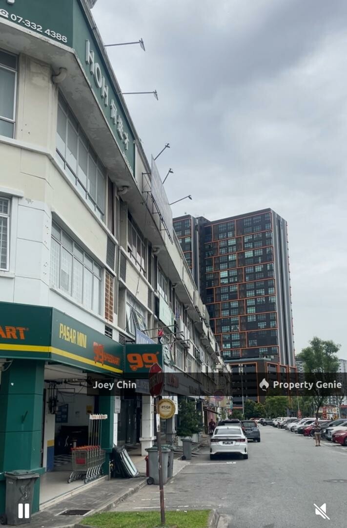 Taman Mount Austin 3 Storey Shop For Sale