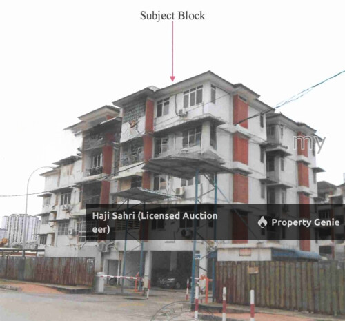 A 3-bedroom apartment yang beralamat pos di No. 224D-4- 4, Jalan Jelutong, Taman Cemerlang, 11600, Jelutong, Pulau Pinang