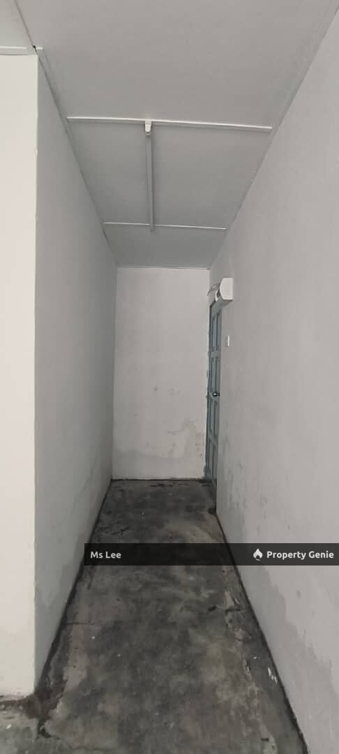 3rd floor Shop Apartment RM 350 (Pasar Malam) -Taman Sentosa @ Klang- Ready 15/7 or 31/7